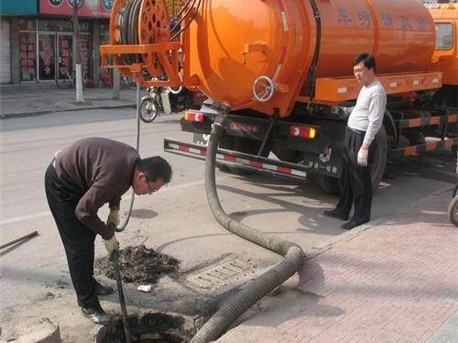 天涯镇清掏化粪池，健康生活从这里开始